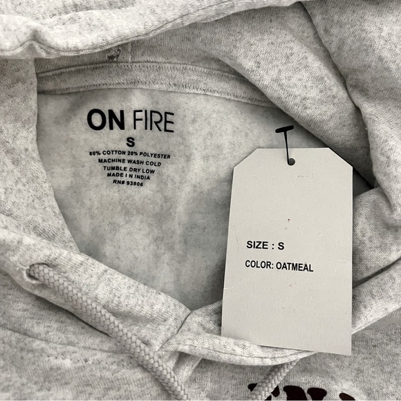 ON Fire Unisex Small Graphic “ENJOY THE LITTLE THINGS” Pullover Hoodie NWT - Picture 6 of 7